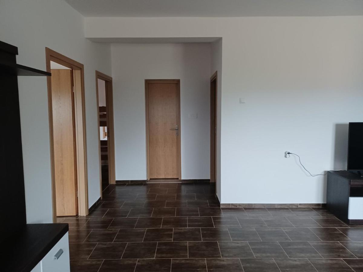 Apartman Milanko Muskovci ภายนอก รูปภาพ