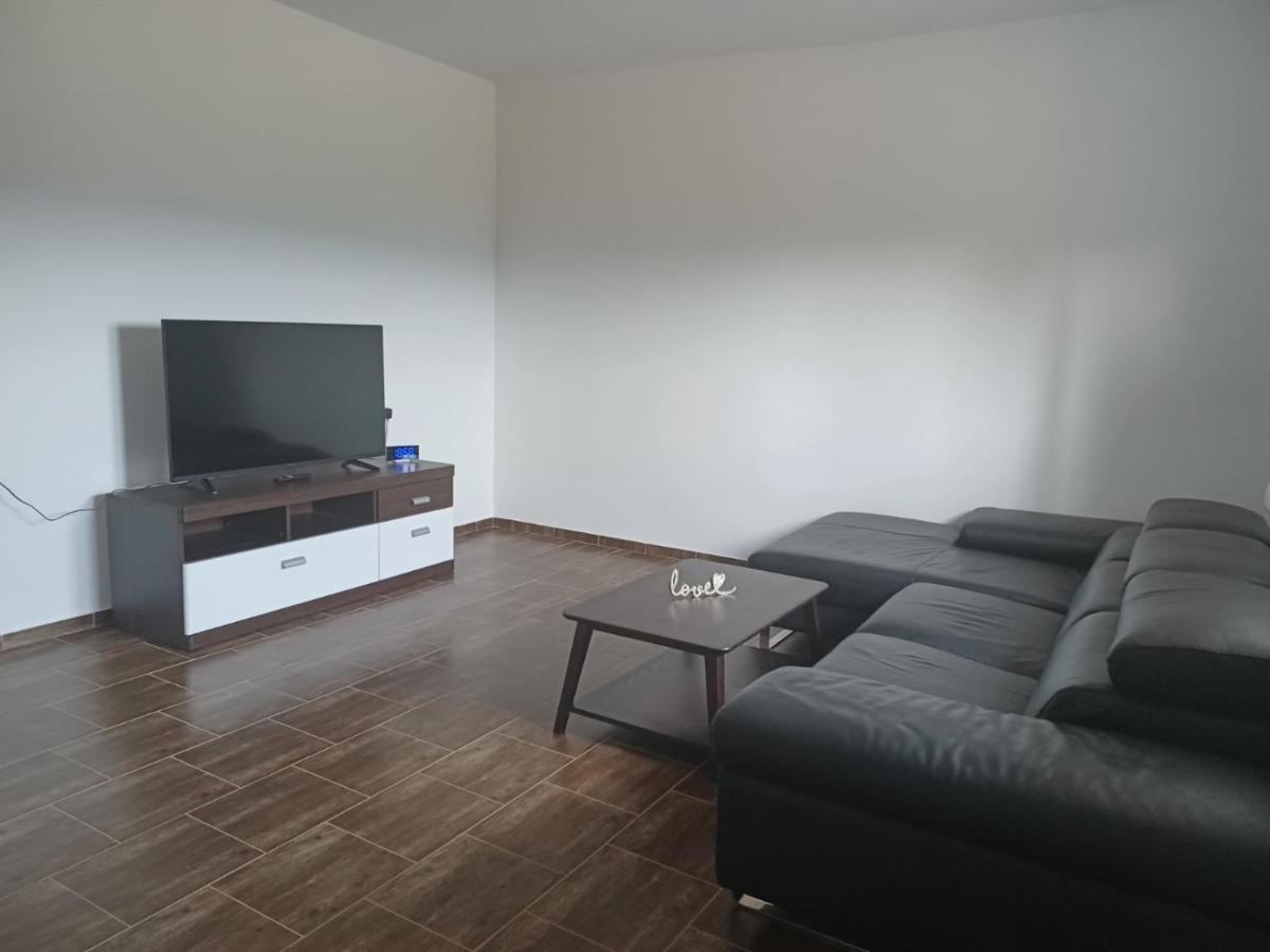 Apartman Milanko Muskovci ภายนอก รูปภาพ